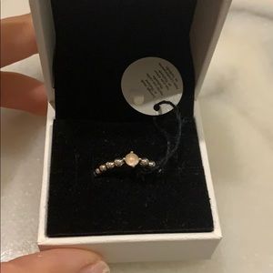 Pandora Ring